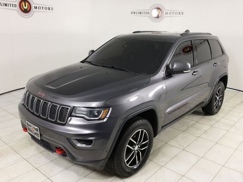 Used 2017 Jeep Grand Cherokee Trailhawk w/ Trailhawk Luxury Group image 34