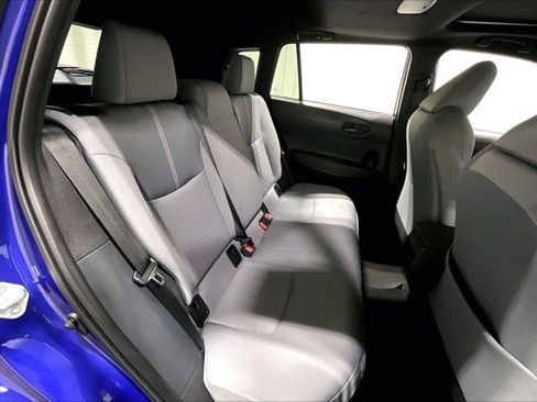 Certified 2024 Toyota Corolla Cross SE Hybrid w/ Moonroof Package image 28