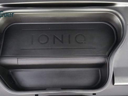 Used 2023 Hyundai Ioniq 6 Limited RWD image 28