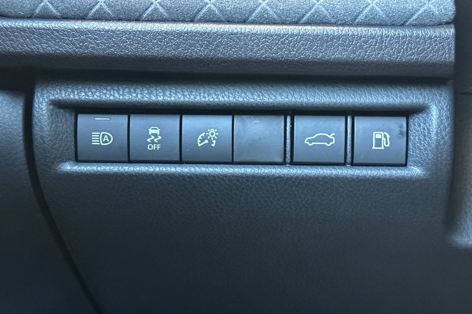 New 2026 Toyota Camry XLE w/ Premium Package FWD image 29
