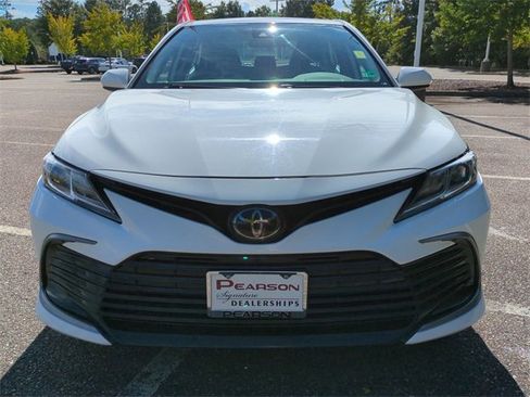 Used 2023 Toyota Camry LE image 9