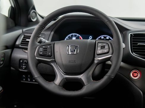 Used 2025 Honda Ridgeline TrailSport image 13