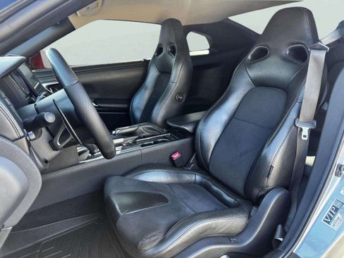 Used 2009 Nissan GT-R Premium image 21