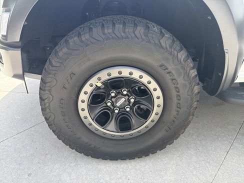 Used 2023 Ford F150 Raptor w/ Raptor Carbon Fiber Package image 12