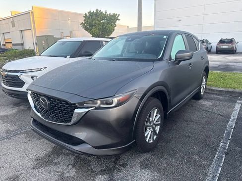 Used 2025 MAZDA CX-5 AWD 2.5 S w/ Select Package image 4