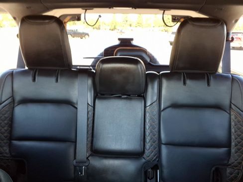 Used 2022 Jeep Wrangler Unlimited Sahara AWD/4WD image 14