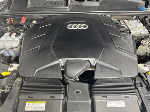 Used 2023 Audi Q7 3.0T Prestige w/ Prestige Package AWD/4WD image 30