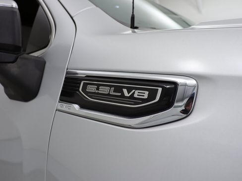 Used 2020 GMC Sierra 1500 SLE w/ SLE Value Package image 33