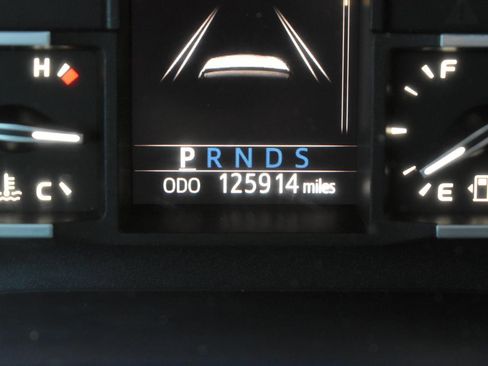 Used 2018 Toyota Tundra 1794 Edition AWD/4WD image 18