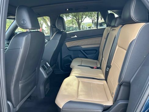 Certified 2021 Volkswagen Atlas Cross Sport SE AWD/4WD image 45