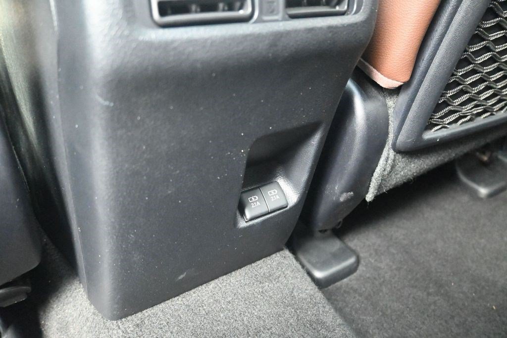 Used 2021 Toyota 4Runner Limited RWD image 18