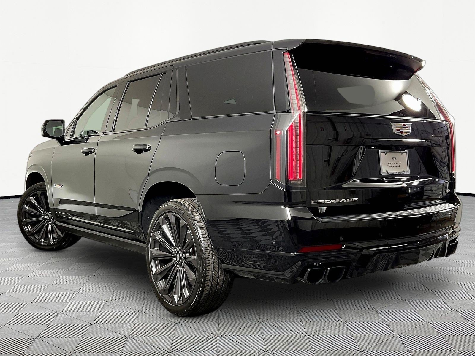 New 2027 Cadillac Escalade V AWD/4WD image 6