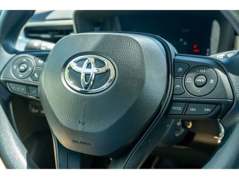 Used 2026 Toyota Corolla LE FWD image 29