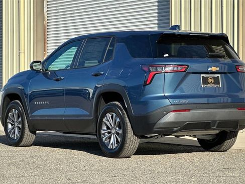 New 2026 Chevrolet Equinox LT image 4