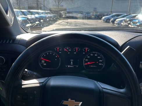 Used 2023 Chevrolet Silverado 1500 Custom image 24
