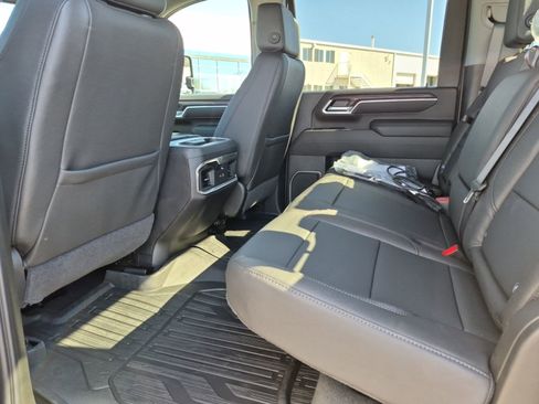 New 2026 GMC Sierra 3500 SLT image 36