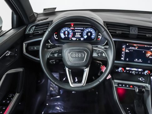 Certified 2022 Audi Q3 2.0T Premium Plus image 15