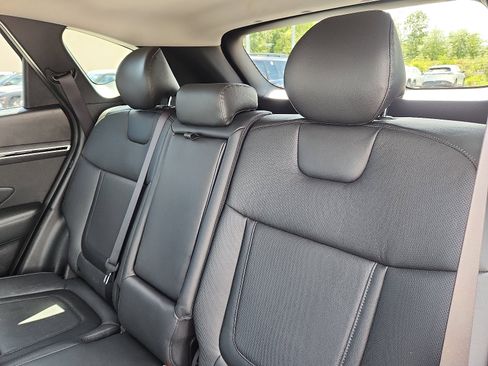 Certified 2022 Hyundai Tucson Limited w/ Winter Package image 22