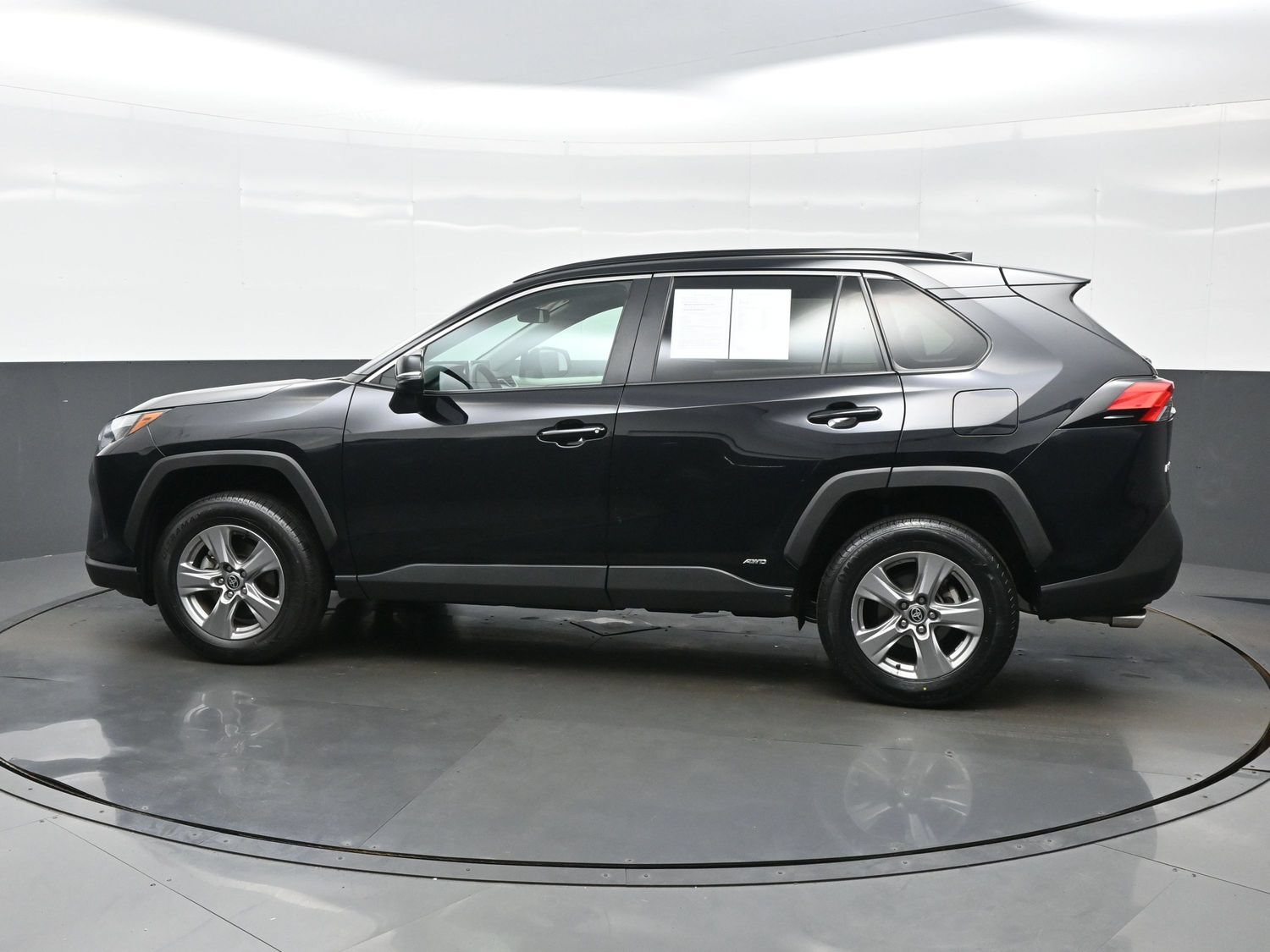 Used 2024 Toyota RAV4 XLE w/ Weather Package AWD/4WD image 3
