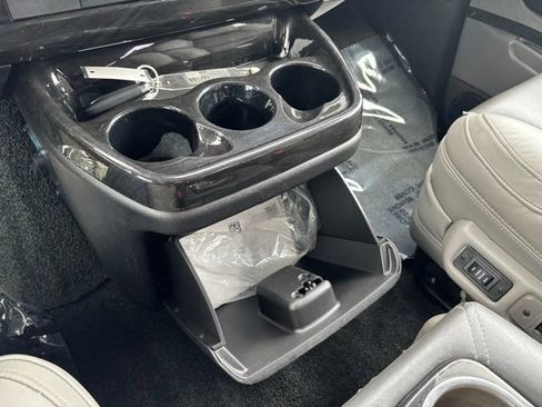 Used 2020 GMC Savana 2500 Extended w/ Enhanced Convenience Package RWD image 34