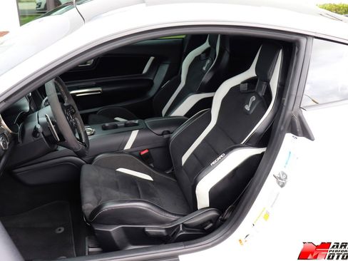 Used 2020 Ford Mustang Shelby GT500 w/ Carbon Fiber Track Pack image 25