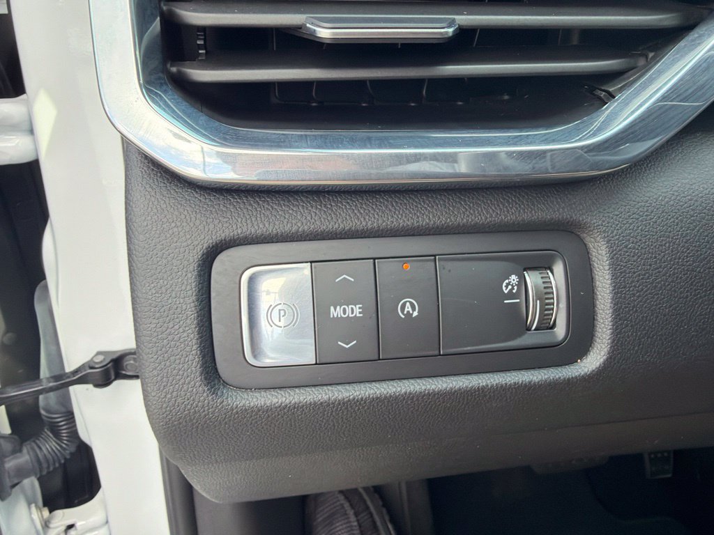 Used 2026 GMC Acadia Elevation w/ Elevation Premium Package FWD image 25
