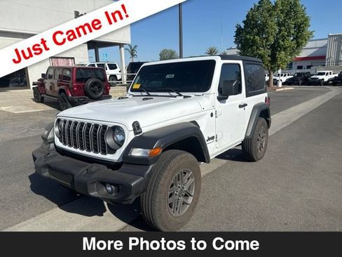 Used 2025 Jeep Wrangler Sport AWD/4WD image 1