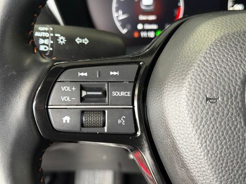 Used 2025 Honda HR-V Sport image 21