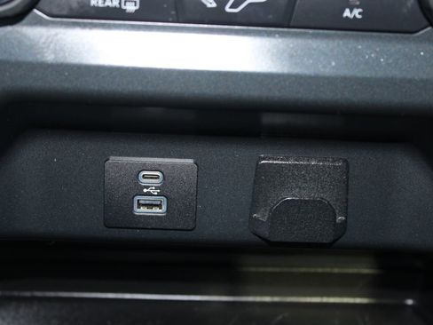 Used 2022 Ford F150 XLT image 29