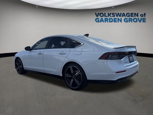 Used 2023 Honda Accord Sport image 5