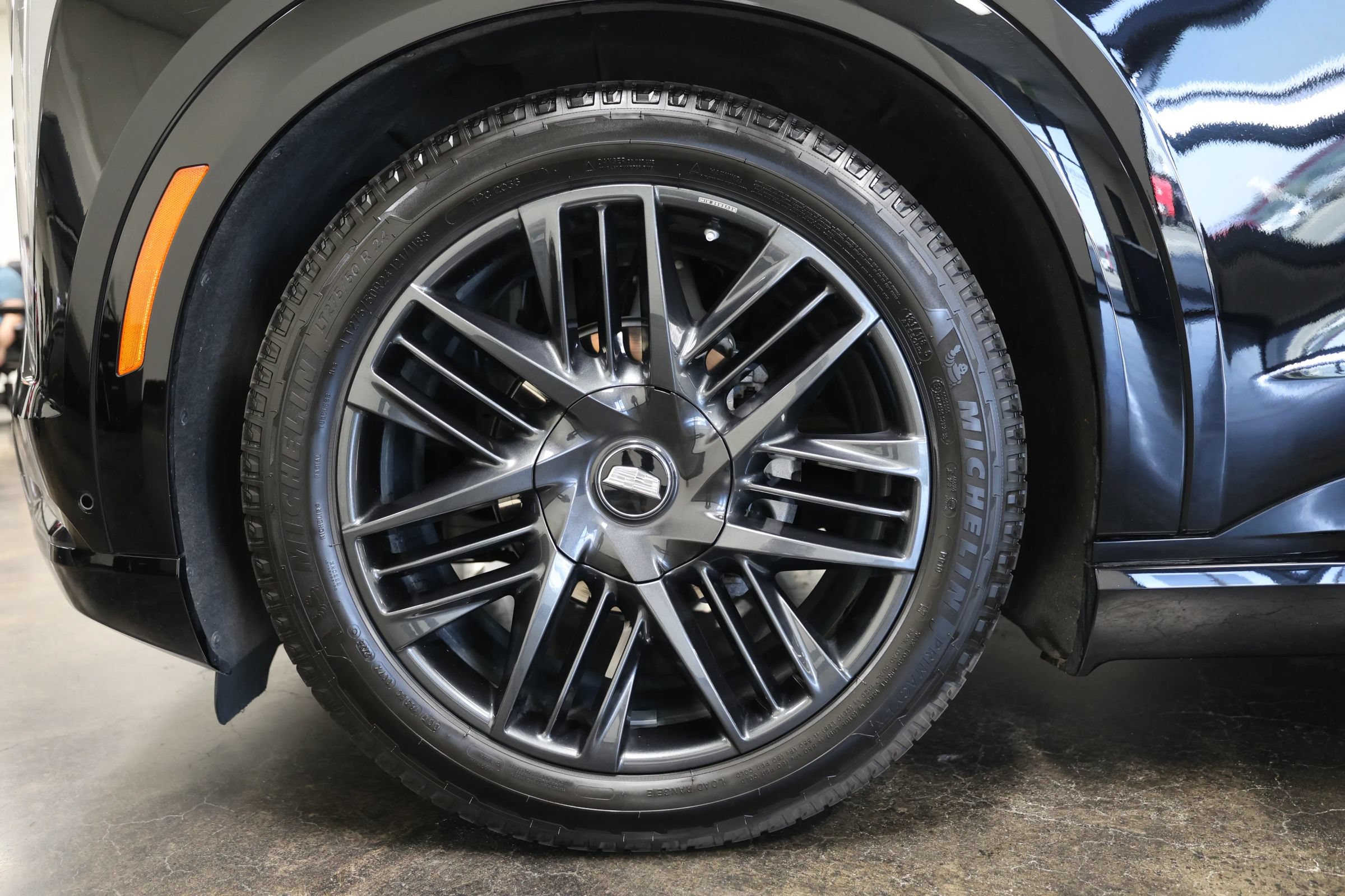 Used 2025 Cadillac Escalade IQ Sport 2 AWD/4WD image 21