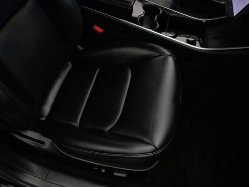 Used 2019 Tesla Model 3 Mid Range image 18