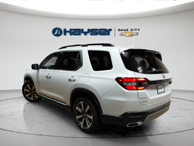 Used 2025 Honda Pilot Elite image 5