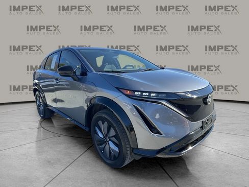 Used 2023 Nissan Ariya AWD image 7