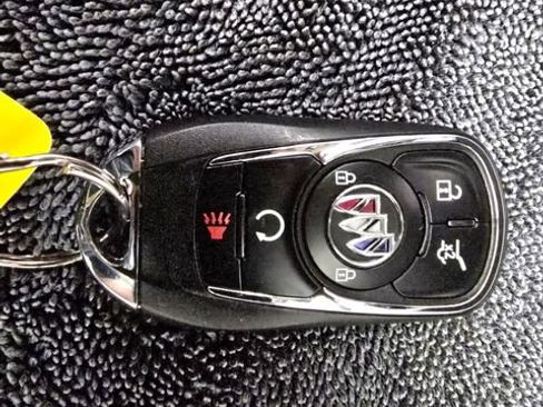 Used 2022 Buick Encore GX Essence AWD/4WD image 39