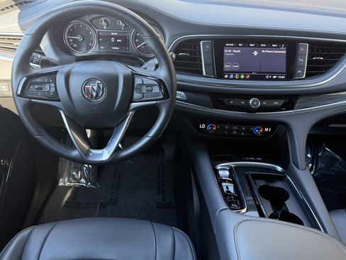 Used 2023 Buick Enclave Essence image 21