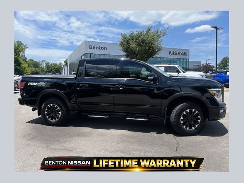 Used 2022 Nissan Titan PRO-4X w/ Pro-4x Convenience Package AWD/4WD image 1