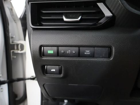 Used 2023 Nissan Sentra SV FWD image 37