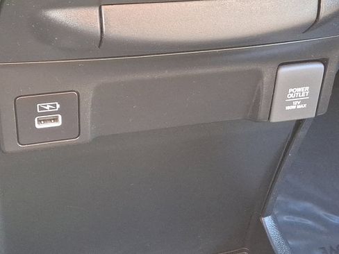 Used 2023 Honda Odyssey Sport image 25