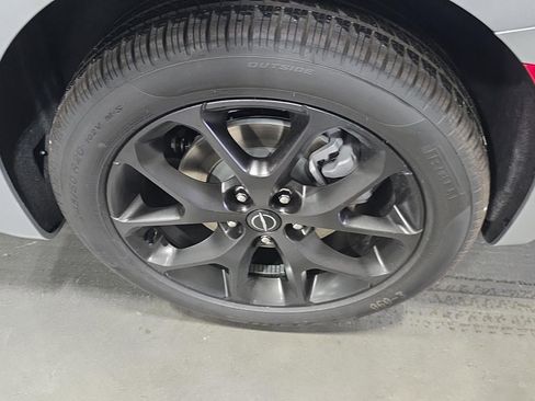 New 2026 Chrysler Pacifica Limited w/ S Appearance Package image 15