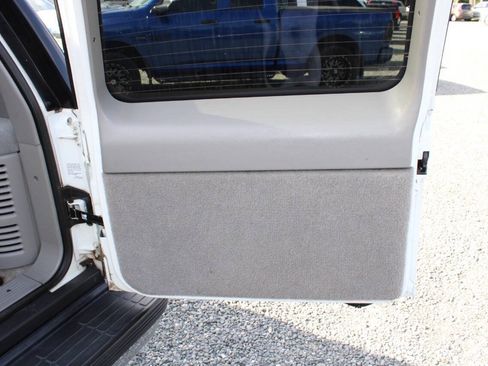 Used 1999 GMC Suburban 4WD w/ Marketing Opt Pkg 3 image 34