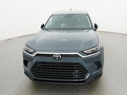 New 2026 Toyota Grand Highlander XLE image 2