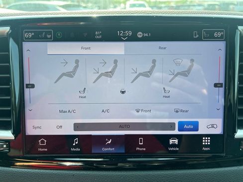 Used 2025 Chrysler Pacifica Select FWD image 27