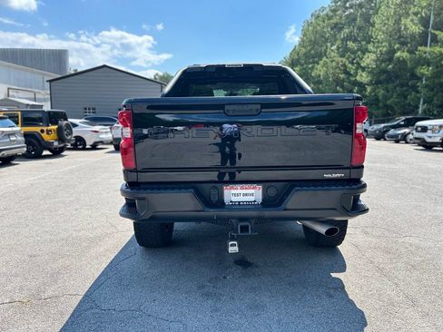 Used 2022 Chevrolet Silverado 2500 Custom w/ Custom Convenience Package AWD/4WD image 5
