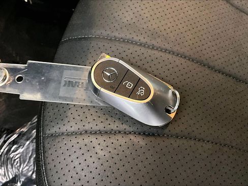 Certified 2023 Mercedes-Benz EQE 350+ 4MATIC SUV image 11