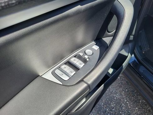Used 2024 BMW X3 sDrive30i RWD image 18