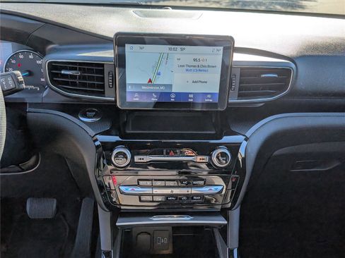 Used 2022 Ford Explorer ST-Line image 21