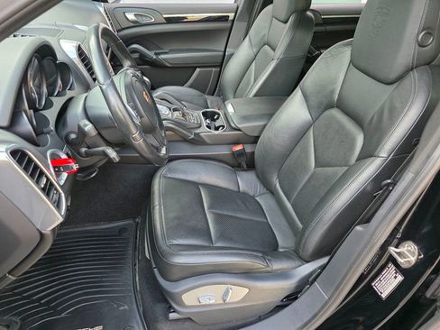 Used 2014 Porsche Cayenne 2014 PORSCHE CAYENNE SPORT DES image 28