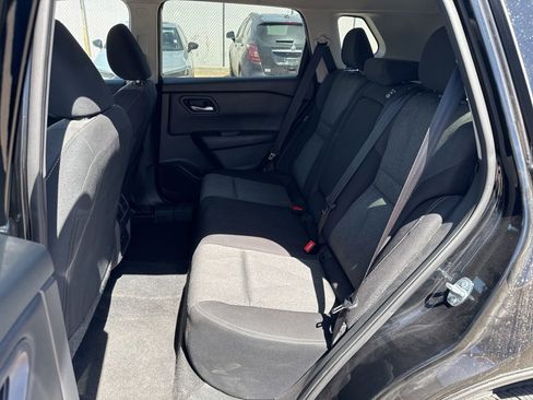 Used 2024 Nissan Rogue SV FWD image 10