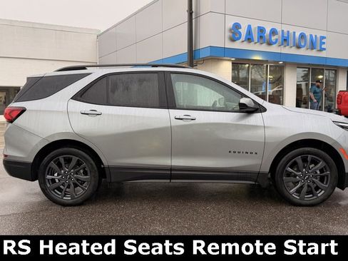 Used 2024 Chevrolet Equinox RS image 32